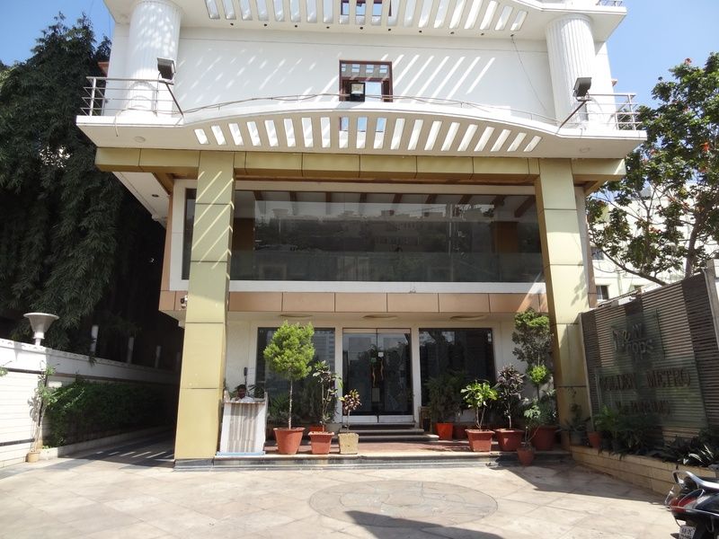 Golden Metro Hotel Bangalore Exterior photo